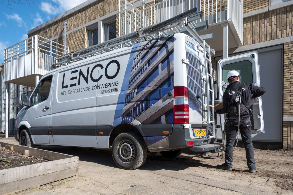 werkbus van Lenco Zonwering B.V.